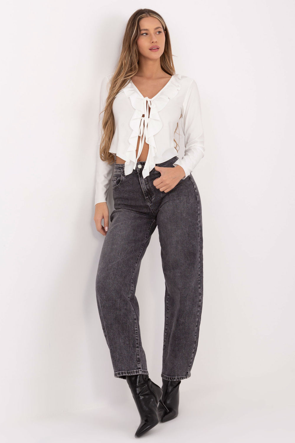 Bluzka Model IT-BZ-21837.00 Ecru - Italy Moda222151 - Beżowy - obrazek 2