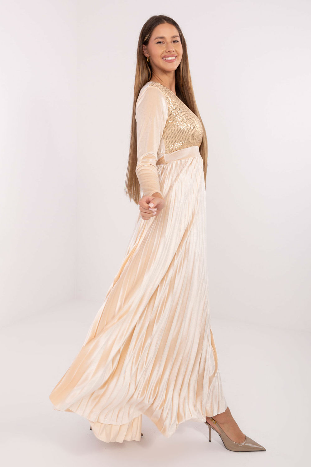 Sukienka Model IT-SK-16919.04P Light Beige - Italy Moda222165 - Beżowy - obrazek 2