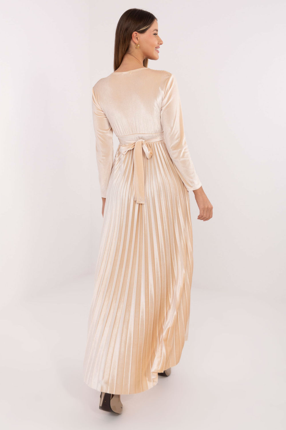 Sukienka Model IT-SK-16919.04P Light Beige - Italy Moda222165 - Beżowy - obrazek 3