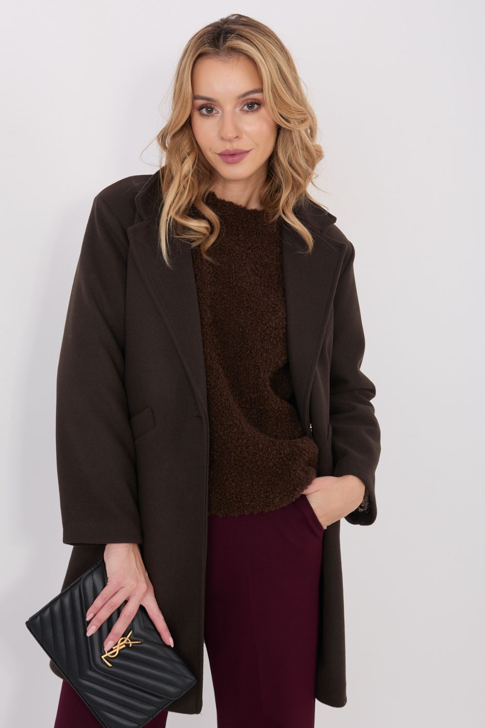 Płaszcz Damski Model IT-PL-20238.23 Dark Brown - Italy Moda222160 - Brązowy - obrazek 4