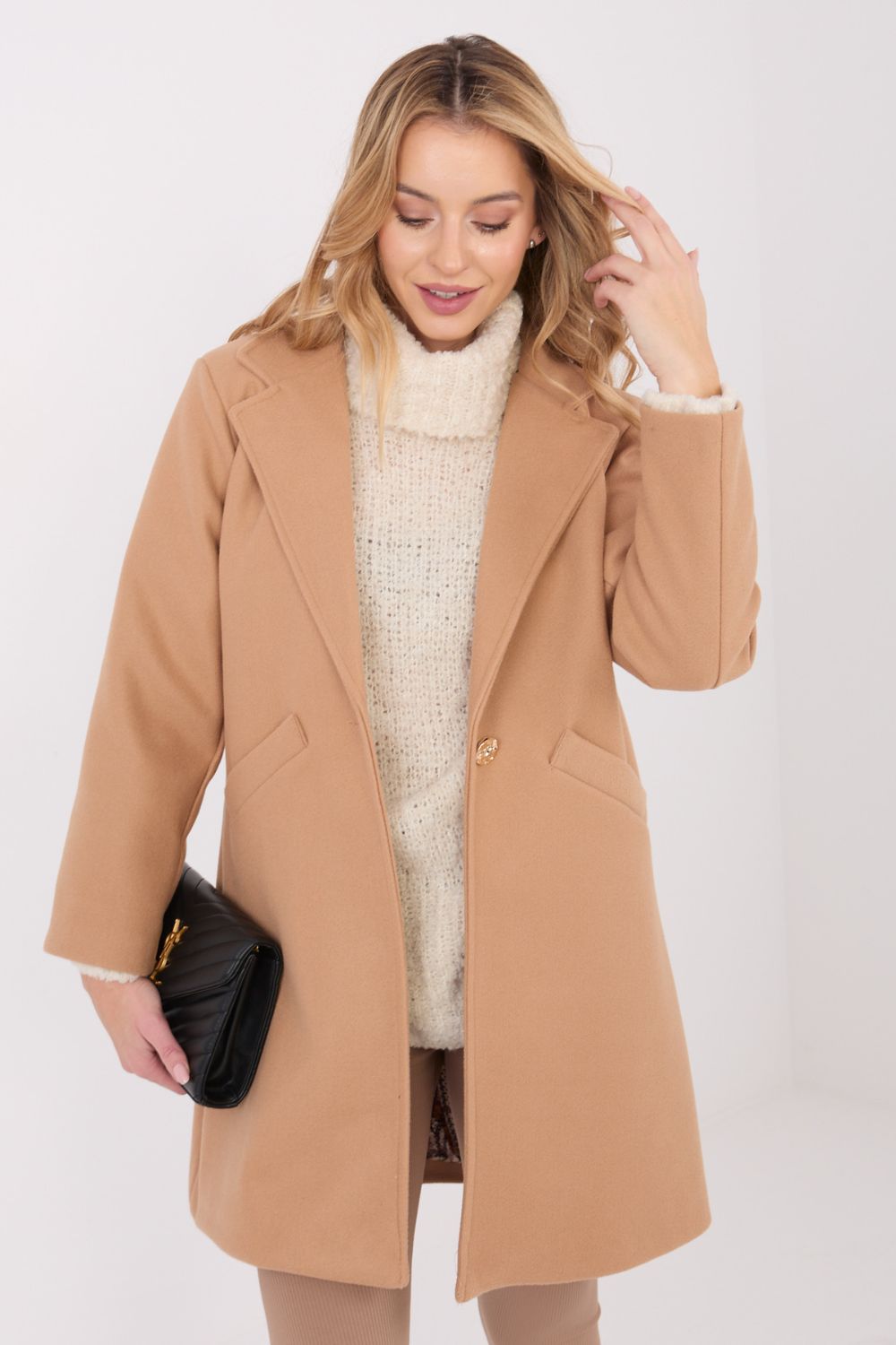 Płaszcz Damski Model IT-PL-20238.23 Camel - Italy Moda222164 - Brązowy - obrazek 4