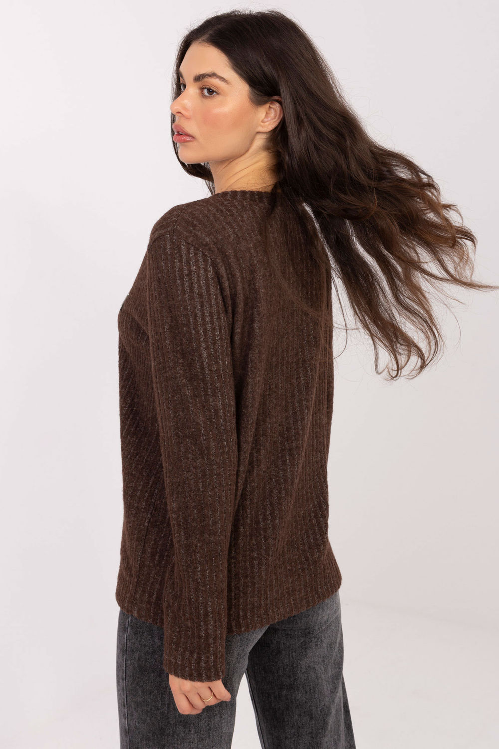 Sweter Damski Model RV-SW-A1025.80 Brown - Relevance222434 - Brązowy - obrazek 3