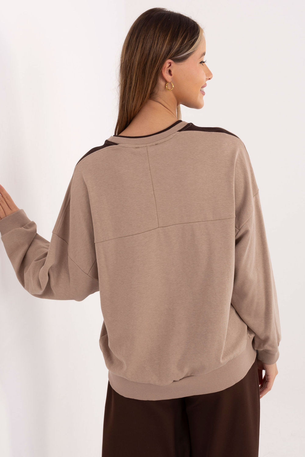 Bluza Damska Model RV-BL-A940.60 Dark Beige - Relevance222436 - Beżowy - obrazek 3