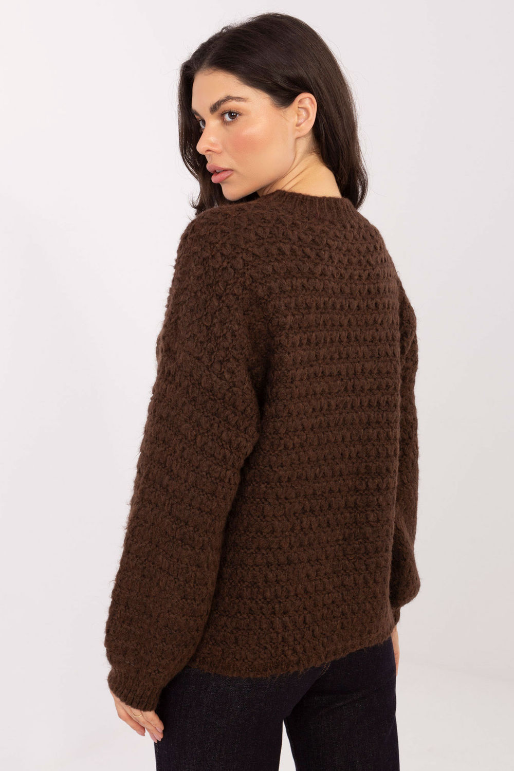 Sweter Damski Model MI-SW-1028.22 brown - Italy Moda223168 - Brązowy - obrazek 3