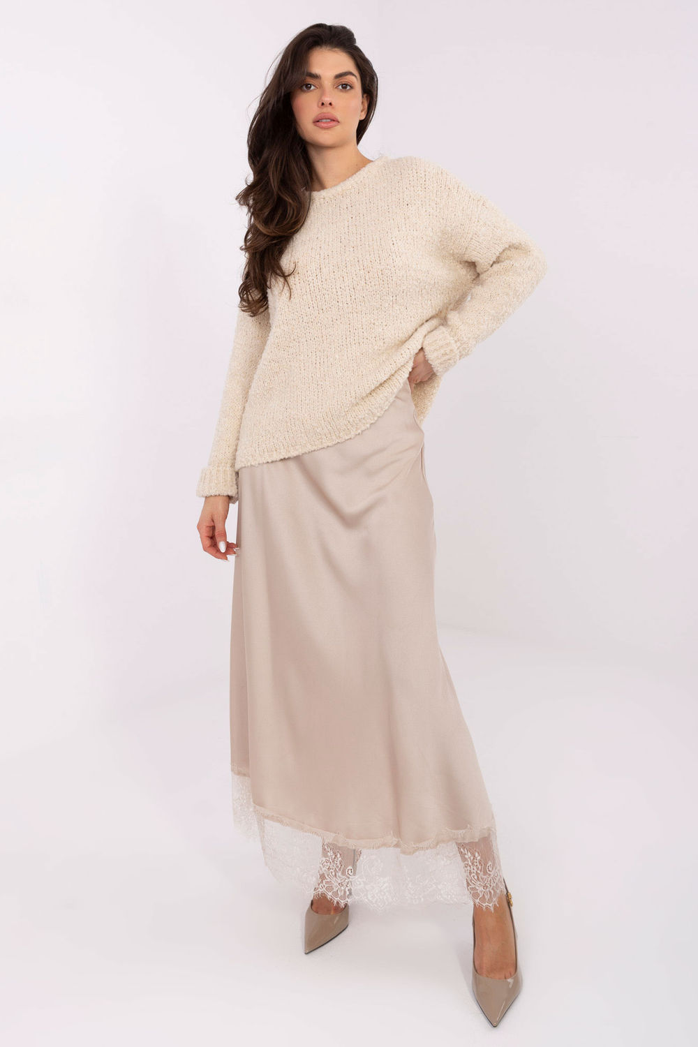 Sweter Damski Model MI-SW-WK32601.19 Light Beige - Italy Moda223174 - Beżowy - obrazek 2