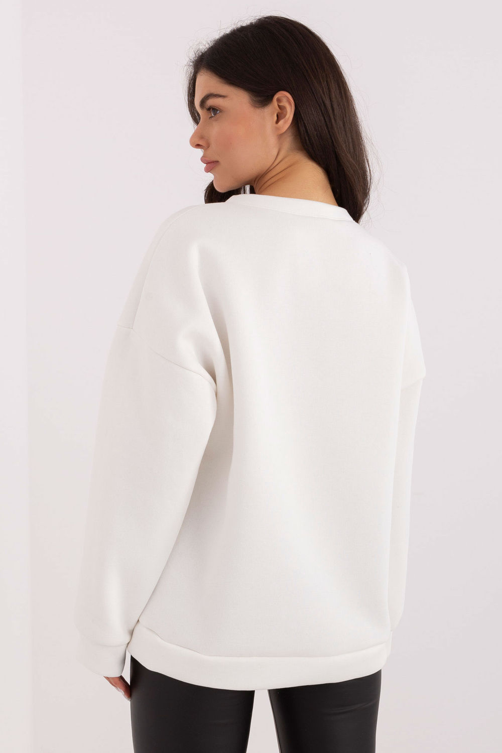 Bluza Damska Model MI-BL-4216-1.82 Ecru - Italy Moda223196 - Beżowy - obrazek 3