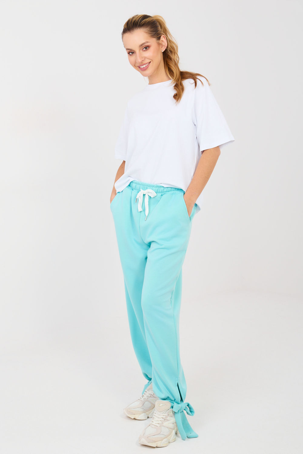 Spodnie Dresowe Model IT-SP-9987.16 Mint - Italy Moda223468 - Zielony - obrazek 2