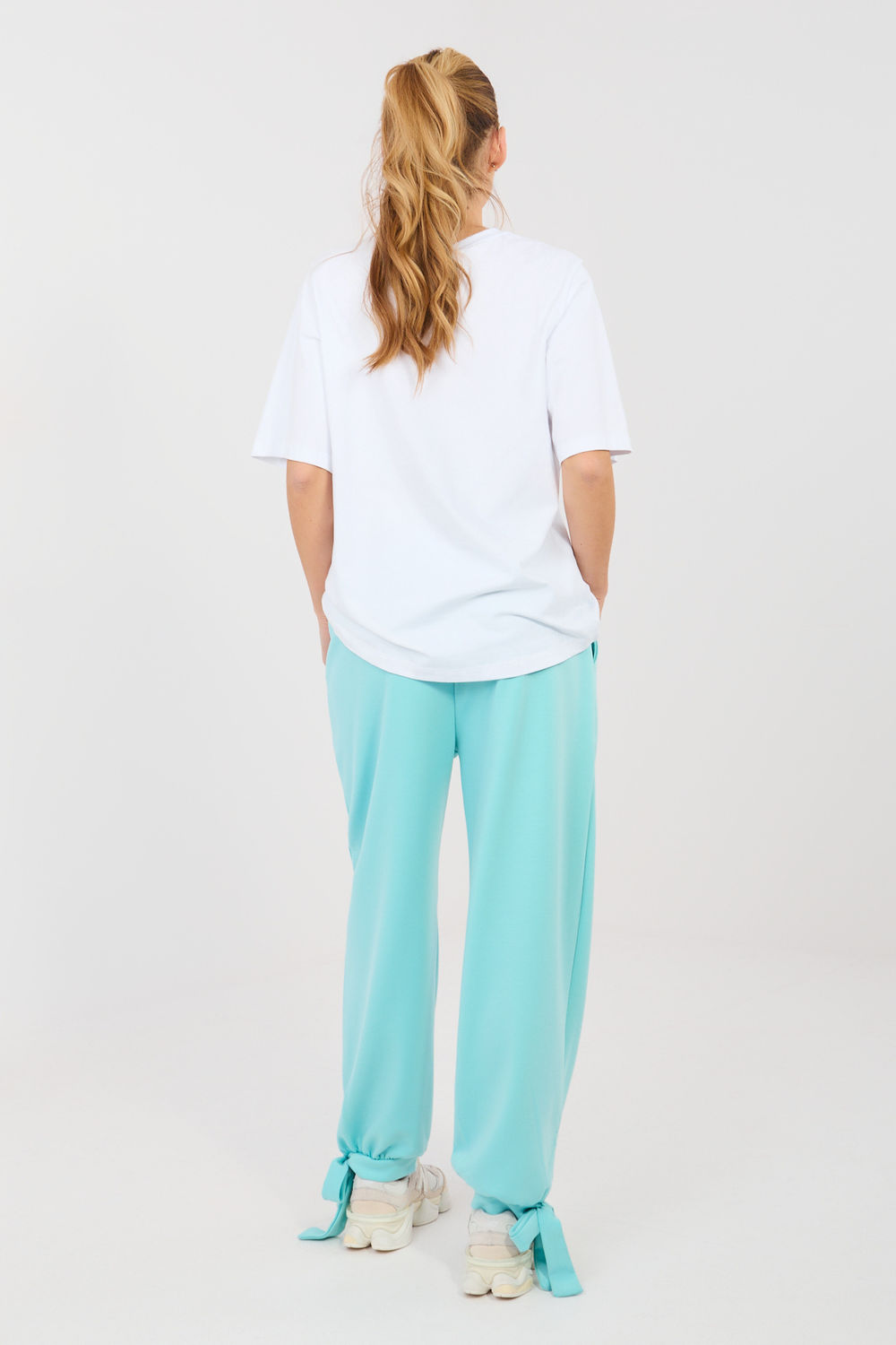 Spodnie Dresowe Model IT-SP-9987.16 Mint - Italy Moda223468 - Zielony - obrazek 3