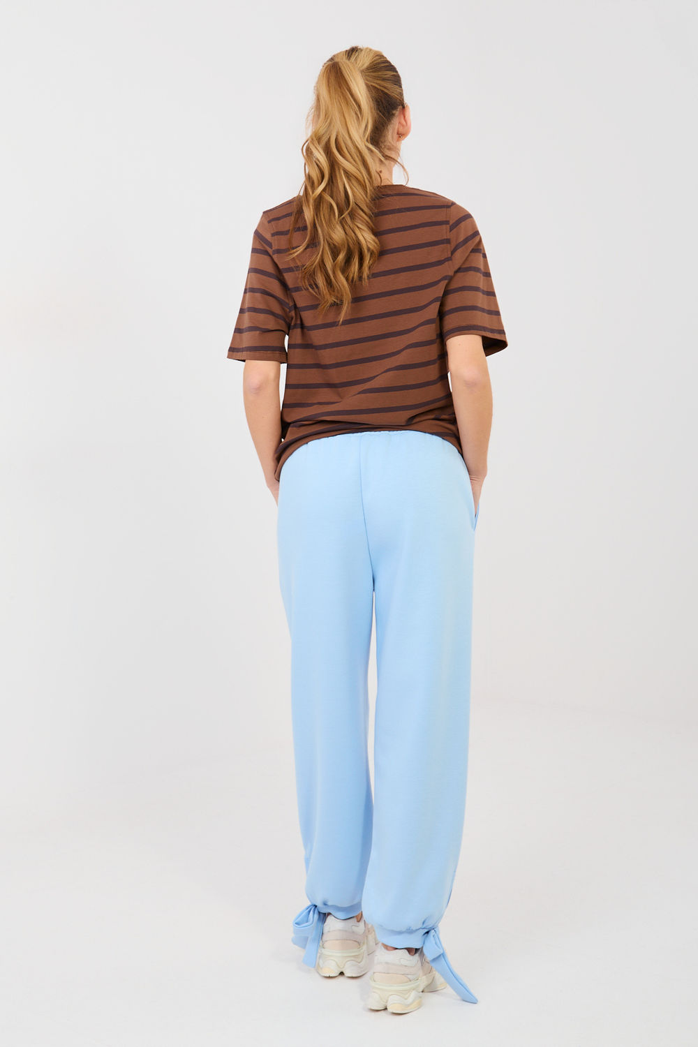 Spodnie Dresowe Model IT-SP-9987.16 Light Blue - Italy Moda223469 - Niebieski - obrazek 3