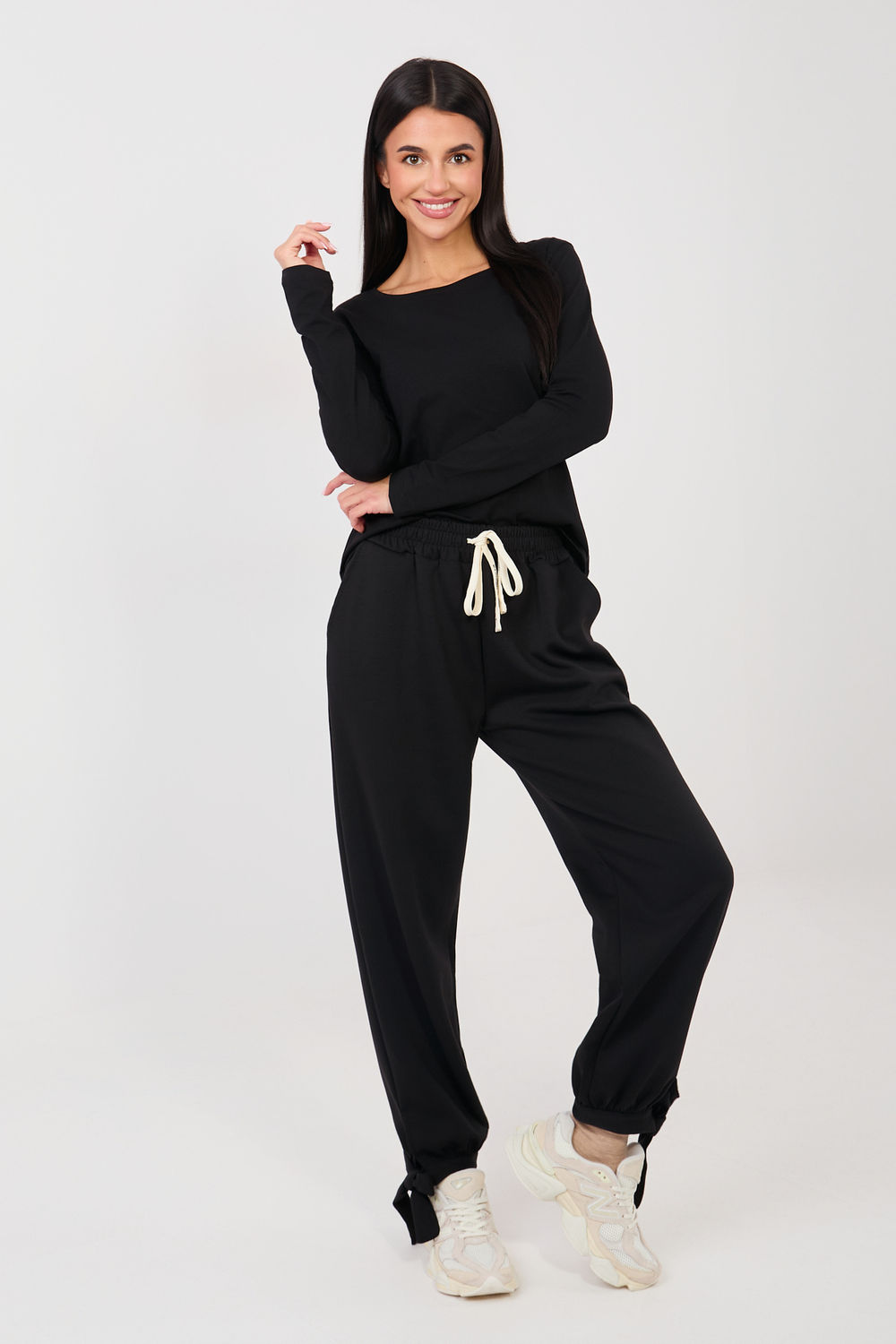Spodnie Dresowe Model MI-SP-P6845.68 Black - Italy Moda223783 - Czarny