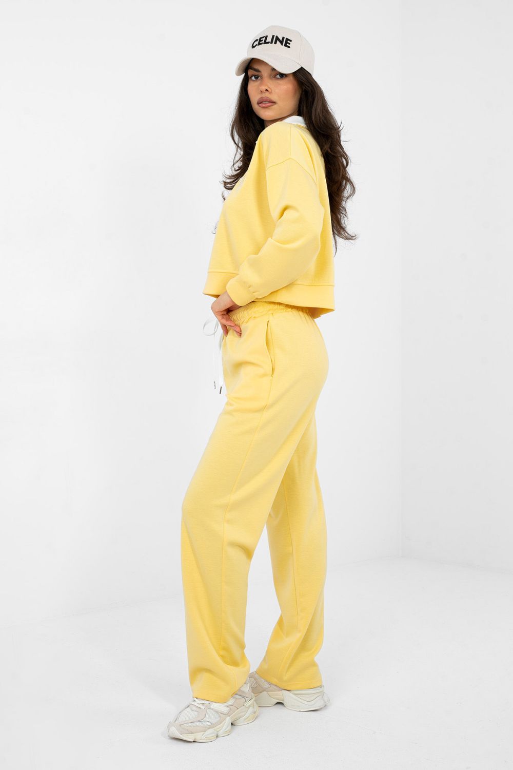 Spodnie Komplet Model IT-KMPL-22212.85 Yellow - Italy Moda224065 - Żółty - obrazek 3