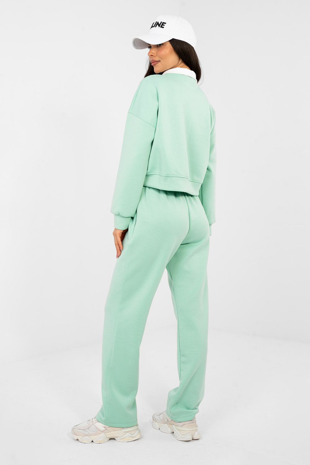 Spodnie Komplet Model IT-KMPL-22212.36 Light Green - Italy Moda224069 - Zielony - obrazek 3