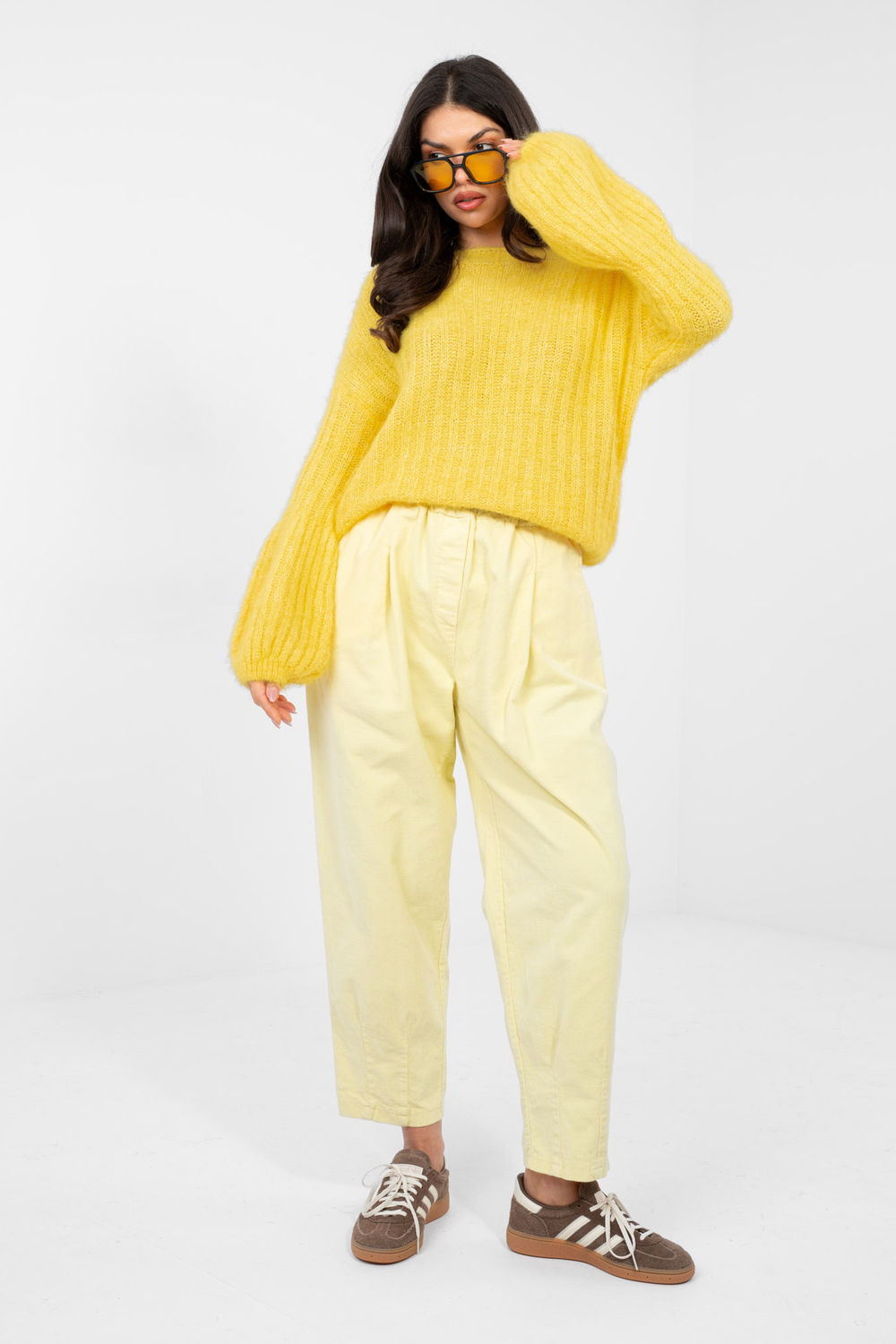 Sweter Damski Model MI-SW-9642.01 Yellow - Italy Moda224367 - Żółty - obrazek 2