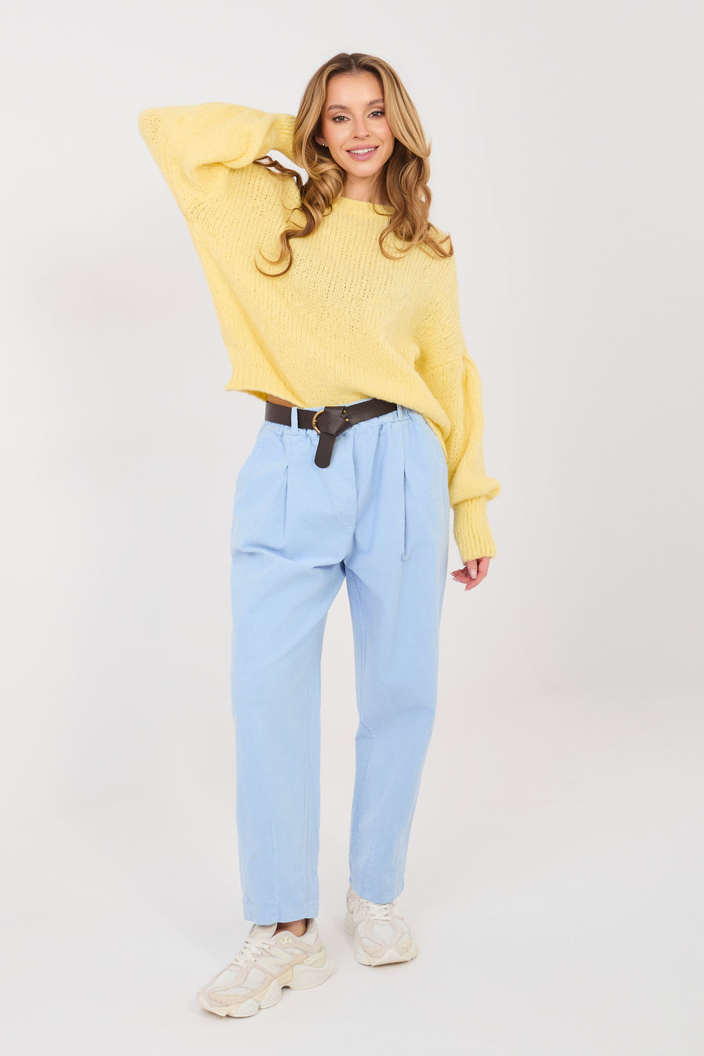 Spodnie Damskie Model MI-SP-2690.00 Light Blue - Italy Moda224381 - Niebieski