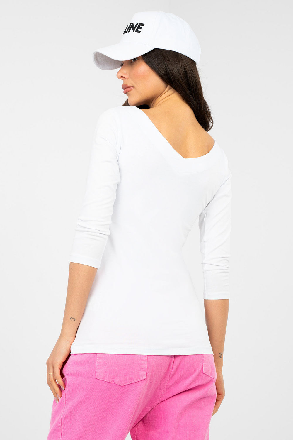 Bluzka Model RV-BZ-A1190.16 White - Rue Paris224750 - Biały - obrazek 3