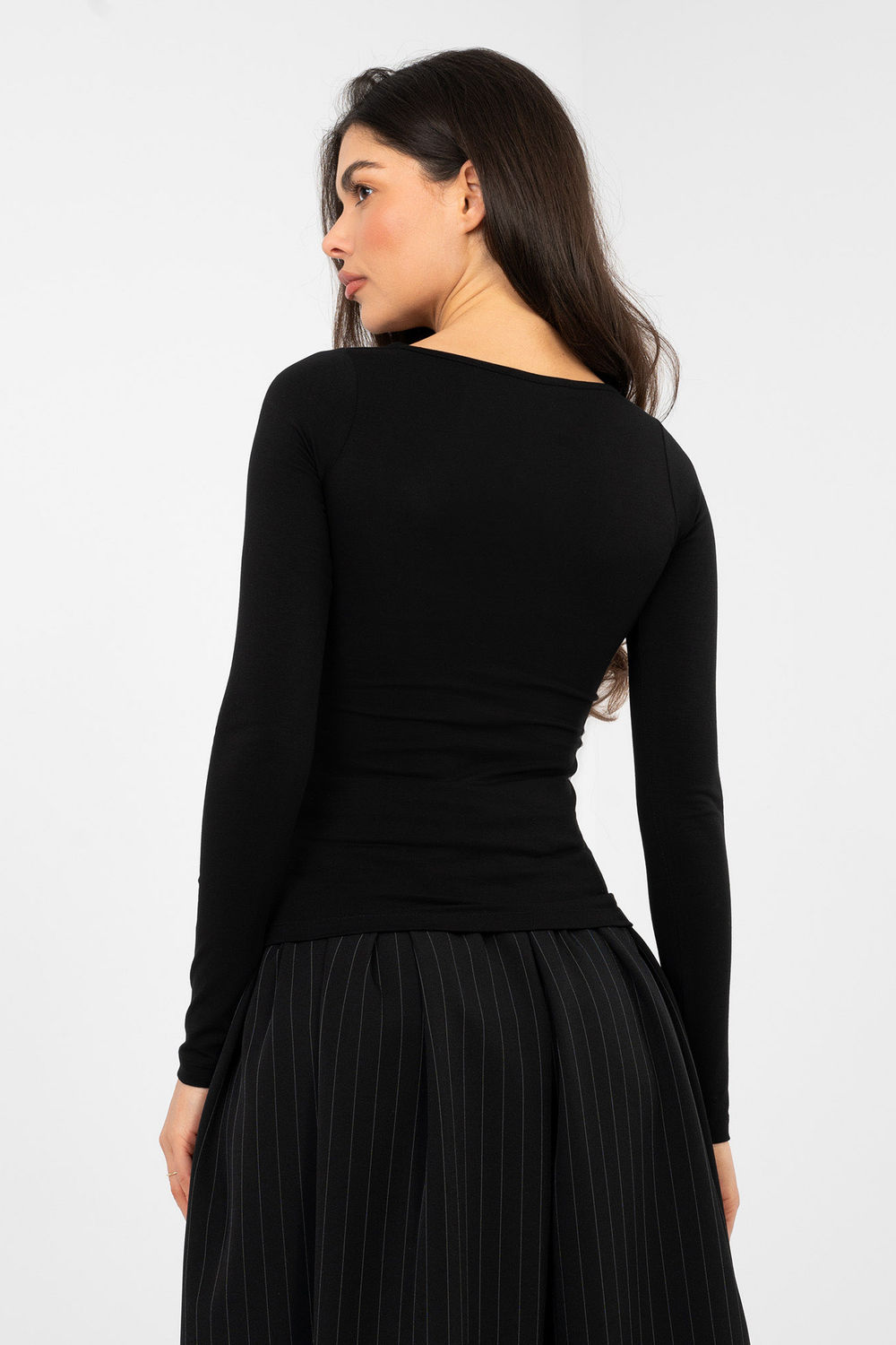 Bluzka Model RV-BZ-A1193.26 Black - Rue Paris224774 - Czarny - obrazek 3