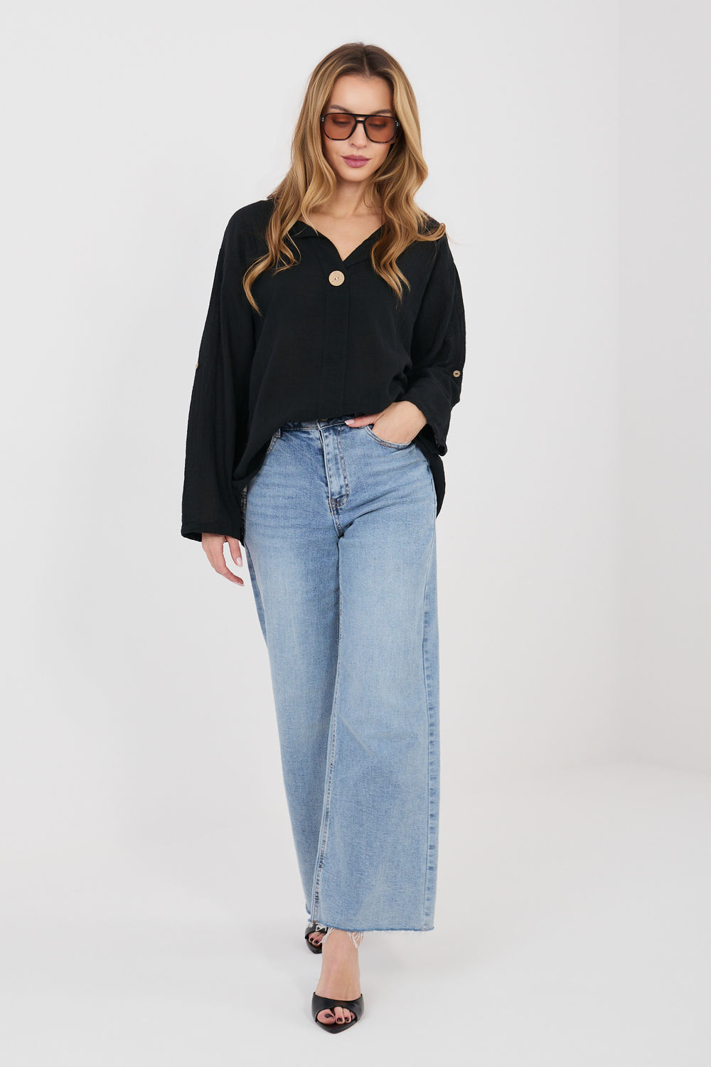 Bluzka Model IT-BZ-3130.21 Black - Italy Moda225506 - Czarny - obrazek 2