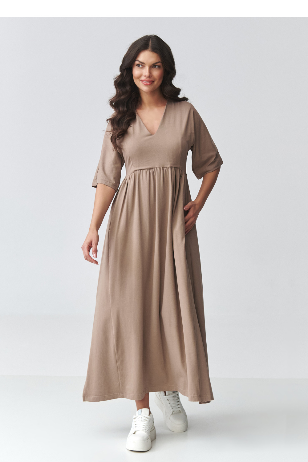 Sukienka Model M933 Mocca - Makadamia225633 - Brązowy