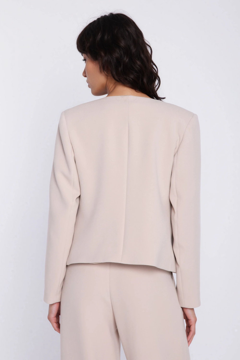 Krótki żakiet chanel Z100 Beige - Nife225822 - Beżowy - obrazek 3