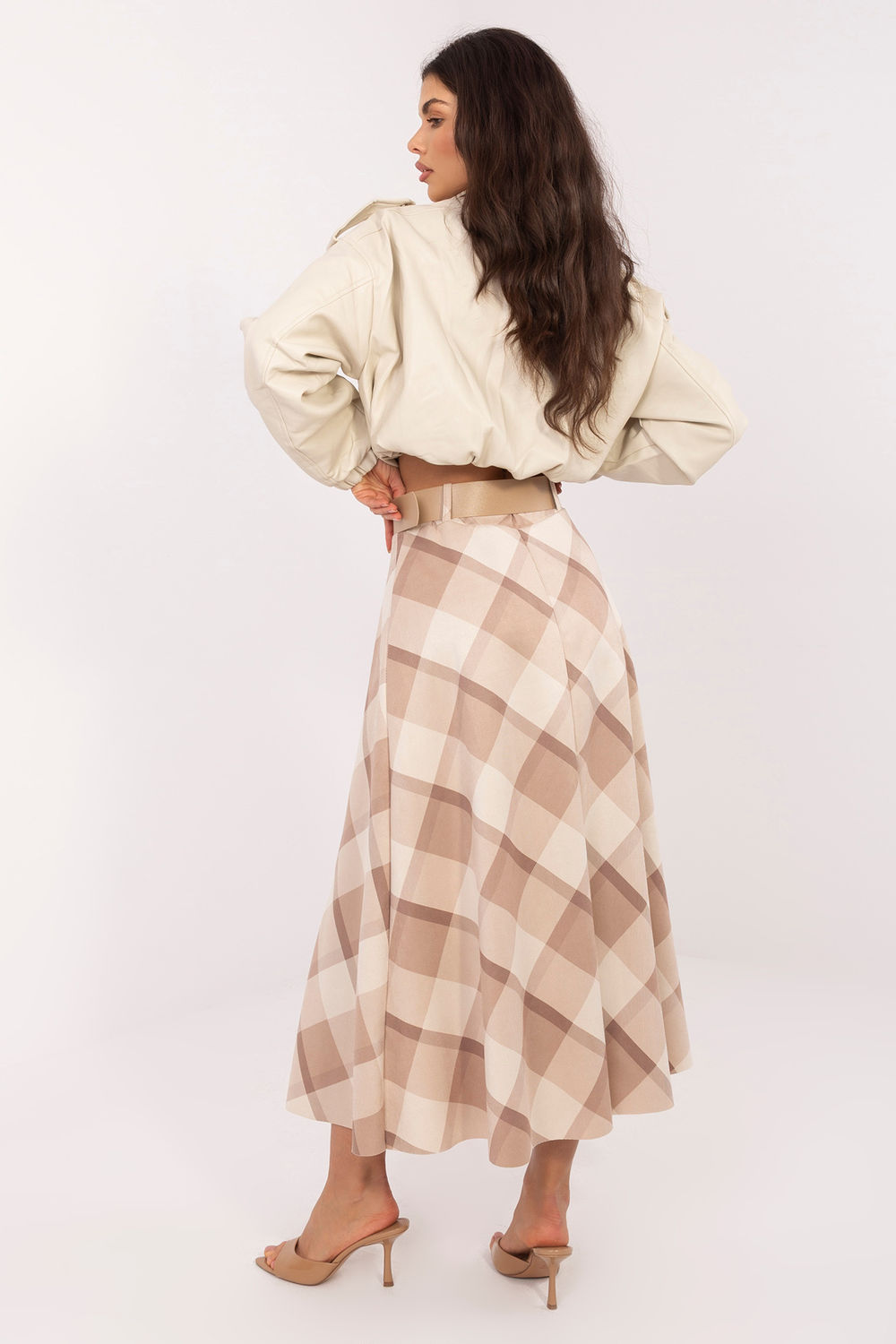 Spódnica Model IT-SD-23296-1.85 Beige - Italy Moda226009 - Beżowy - obrazek 3