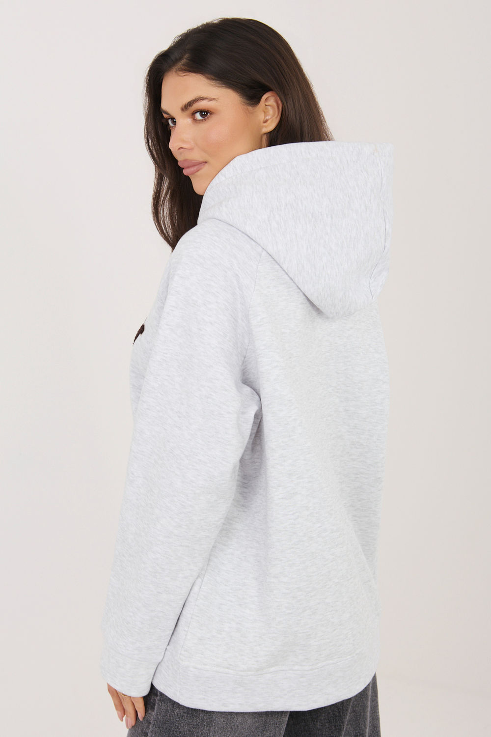 Bluza Damska Model RV-BL-A1082.24 Light Grey - Rue Paris226315 - Szary - obrazek 3
