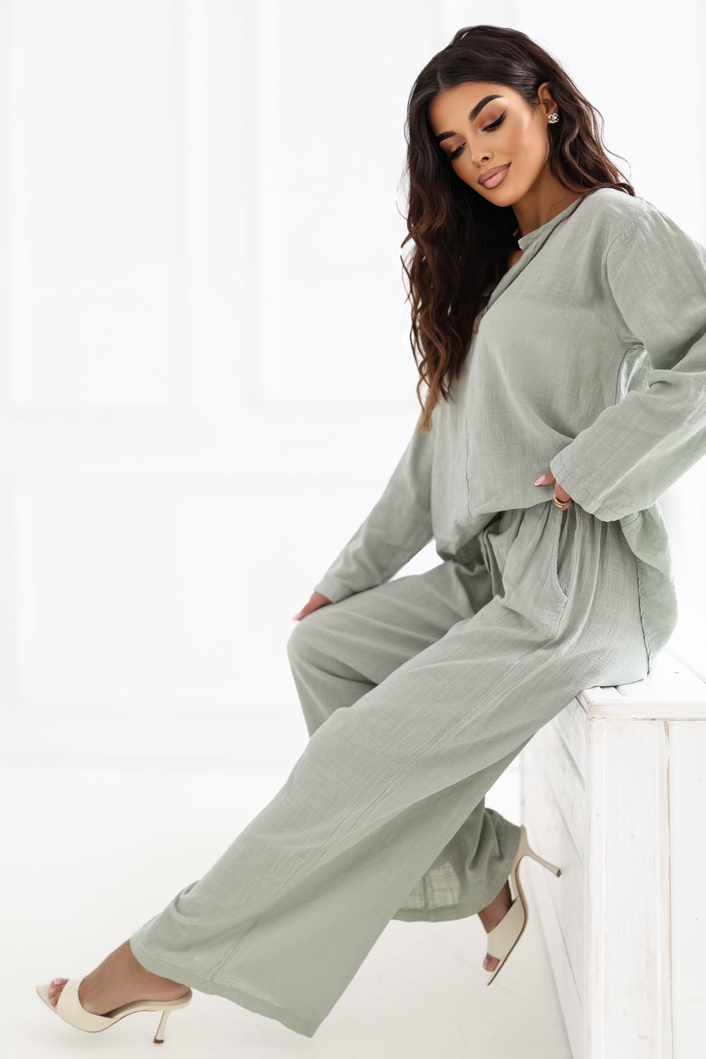 Spodnie Damskie Model IT-SP-2873.02 Khaki - Italy Moda226445 - Zielony - obrazek 2