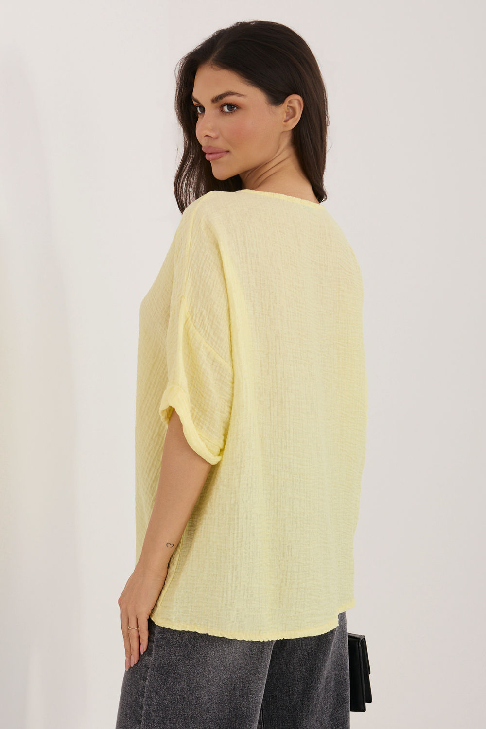 Koszula Damska Model IT-BZ-81891.49 Light Yellow - Italy Moda226472 - Żółty - obrazek 3