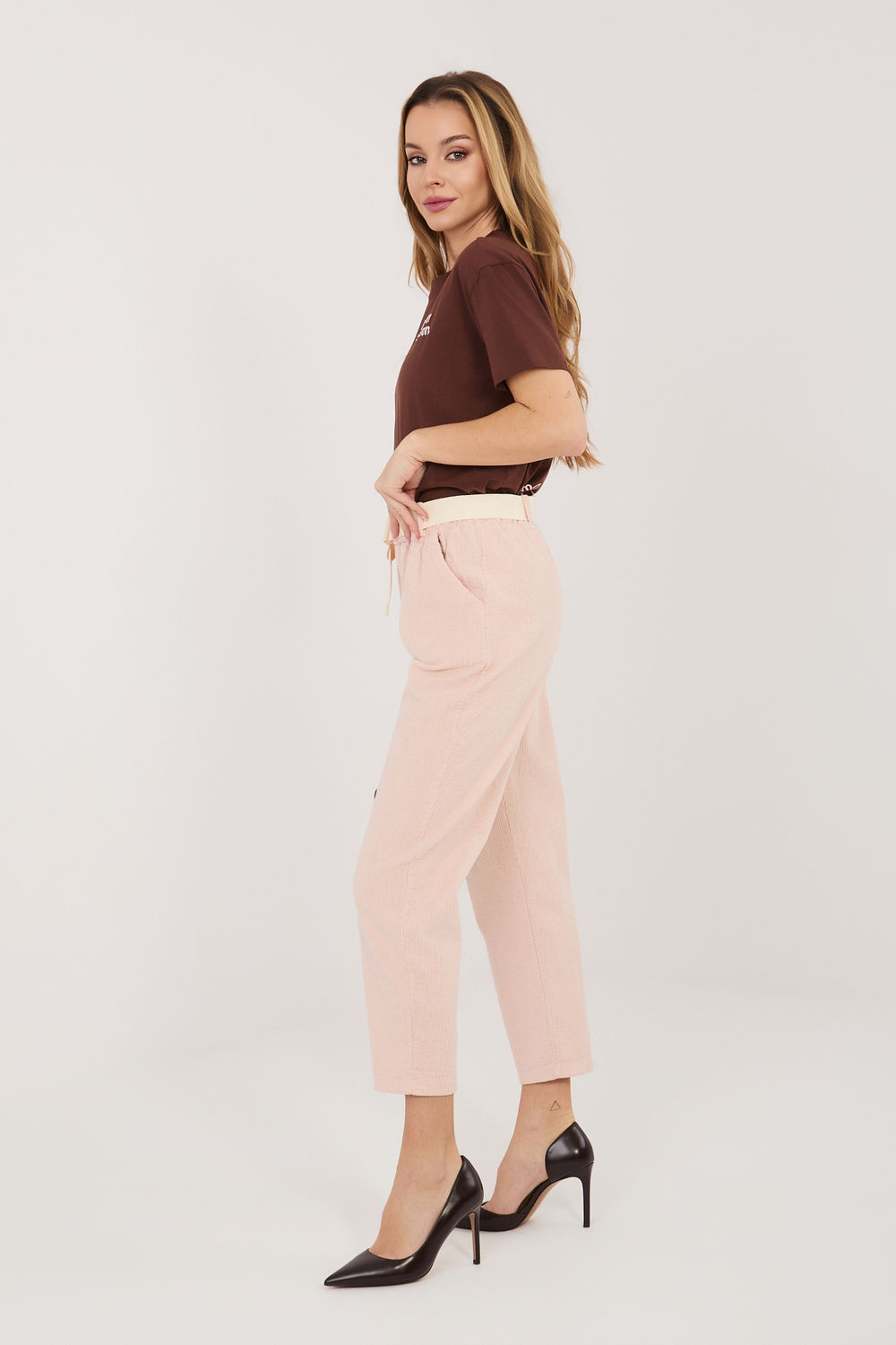 Spodnie Damskie Model IT-SP-242979.90 Light Pink - Italy Moda226479 - Różowy - obrazek 2
