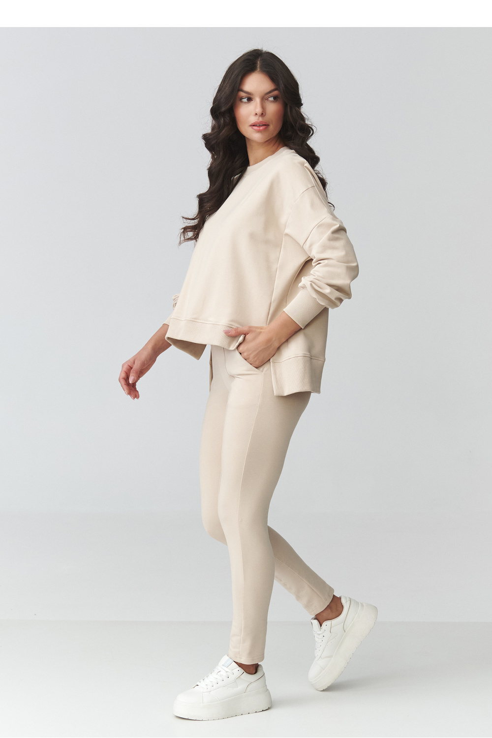 Spodnie Komplet Model M917 Light Beige - Makadamia226804 - Beżowy - obrazek 2