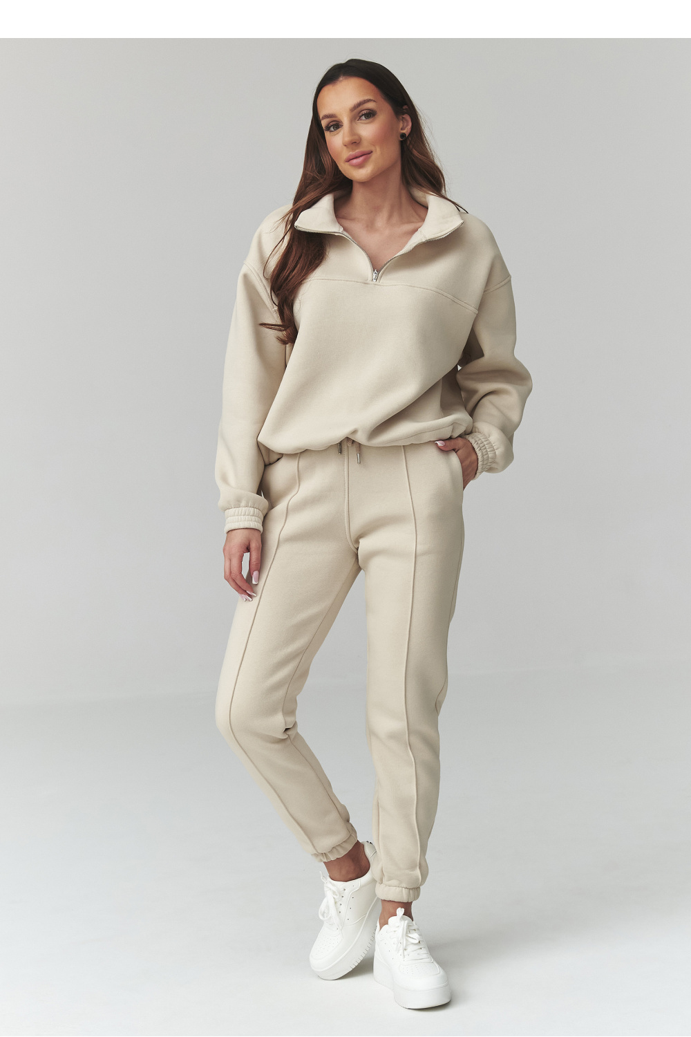 Spodnie Komplet Model A13 Light Beige - Makadamia226820 - Beżowy - obrazek 2