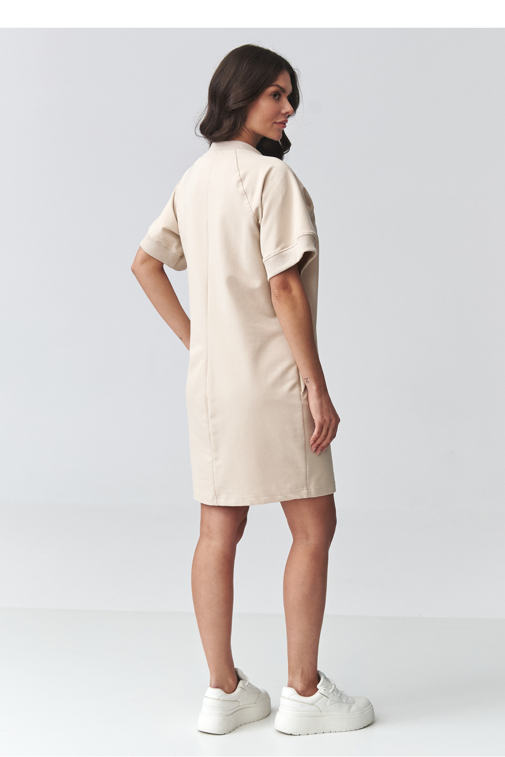 Sukienka Model M920 Light Beige - Makadamia226886 - Beżowy - obrazek 3