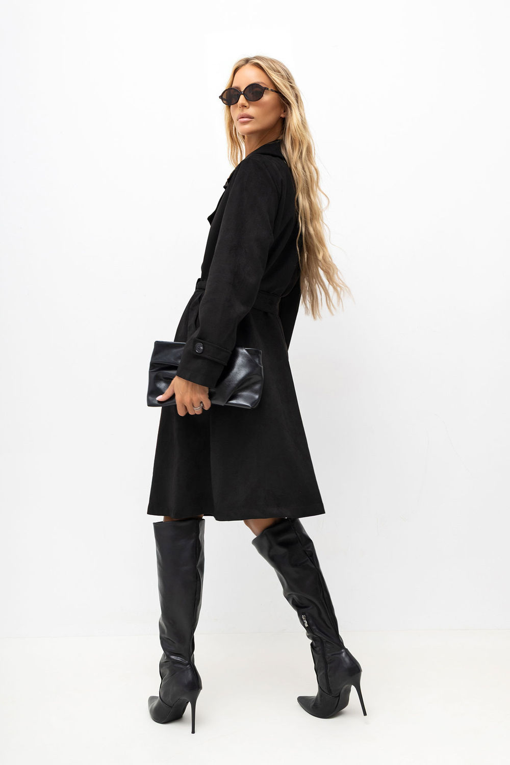 Płaszcz Damski Model MI-PL-A515116.84 302025 Black - Italy Moda230883 - Czarny - obrazek 3
