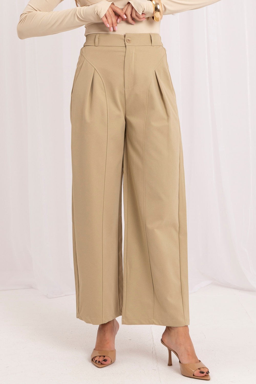Spodnie Damskie Model IR-SP-YV054B.24 302010 Beige - Italy Moda230888 - Beżowy