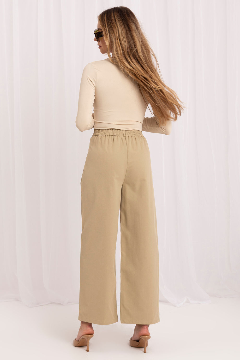 Spodnie Damskie Model IR-SP-YV054B.24 302010 Beige - Italy Moda230888 - Beżowy - obrazek 3