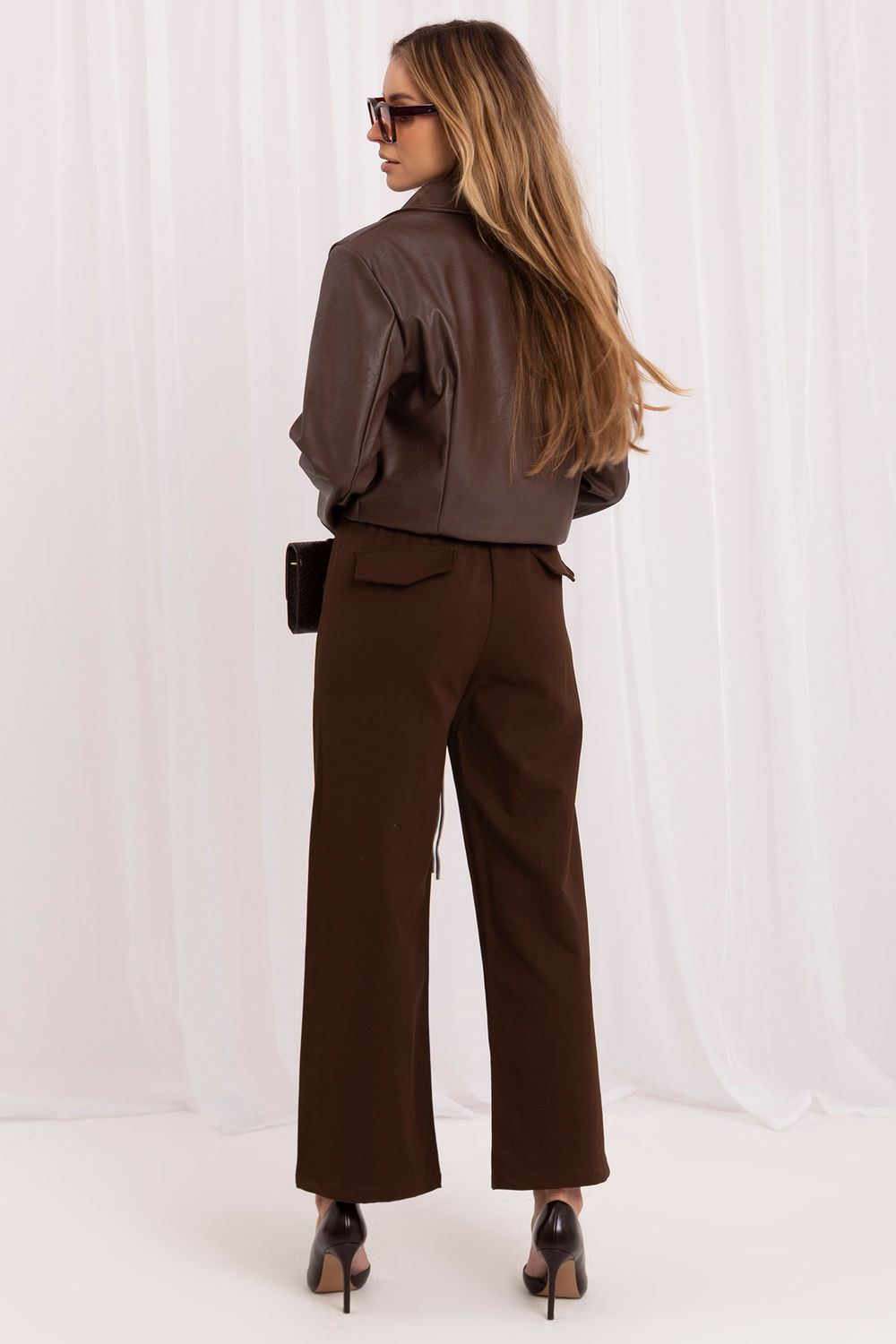 Spodnie Damskie Model IR-SP-YV056B.69 302004 Brown - Italy Moda230890 - Brązowy - obrazek 3