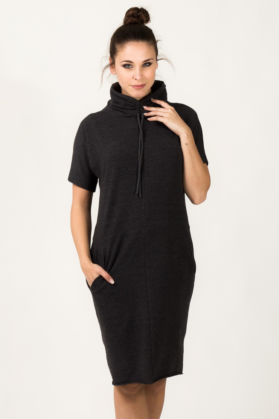 Sukienka Model Irmina 3 Dark Grey - Tessita107260 - Szary