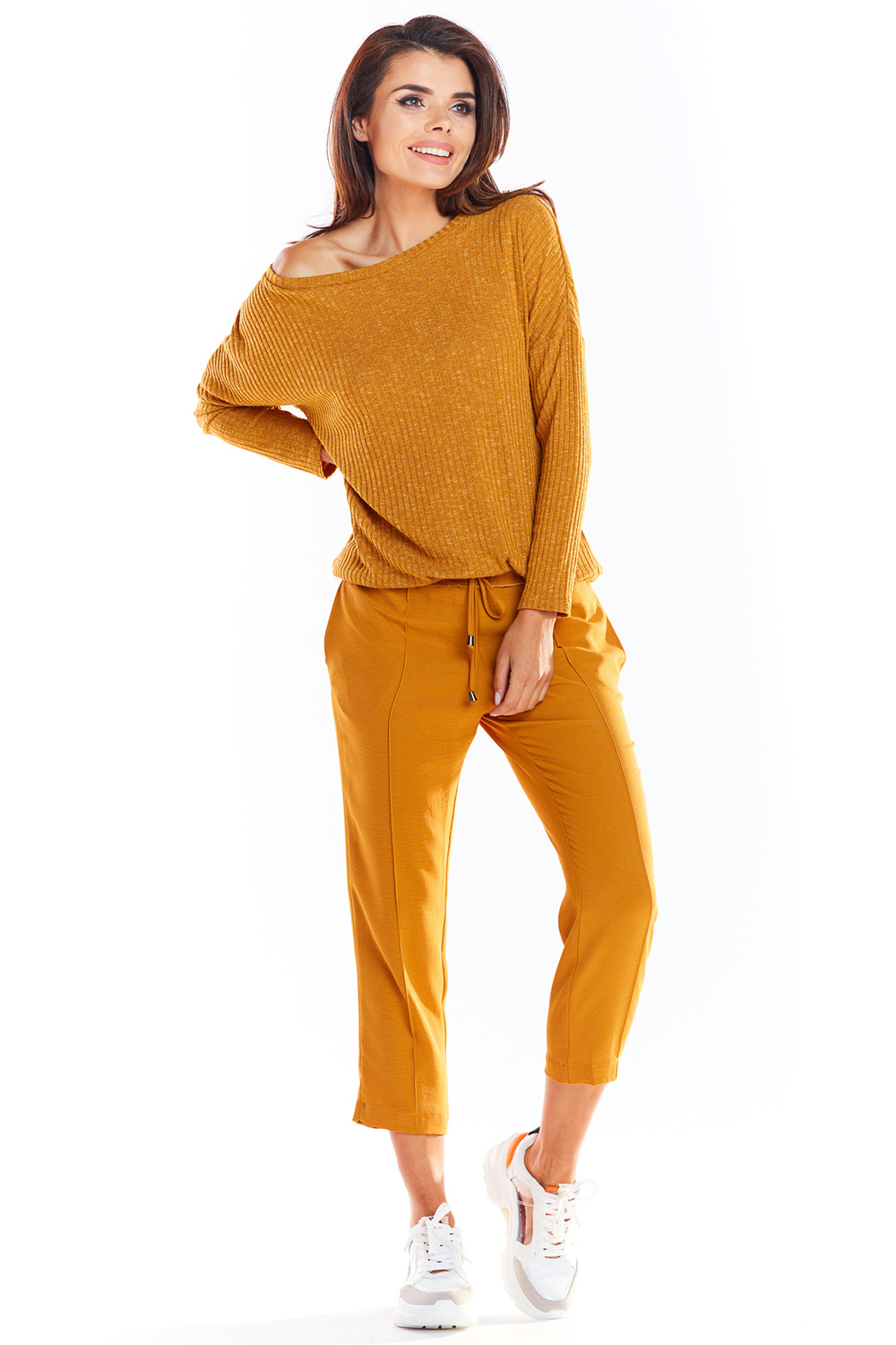 Sweter Damski Model A333 Camel - awama139552 - Brązowy - obrazek 2