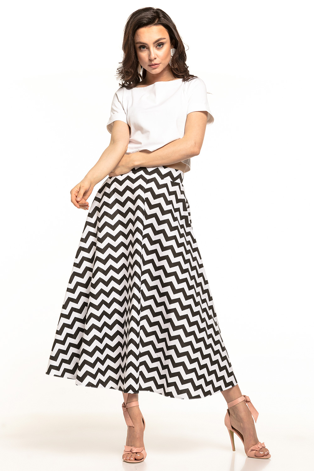 Spódnica Model T313/4 Zygzak Black - Tessita143237 - Czarny