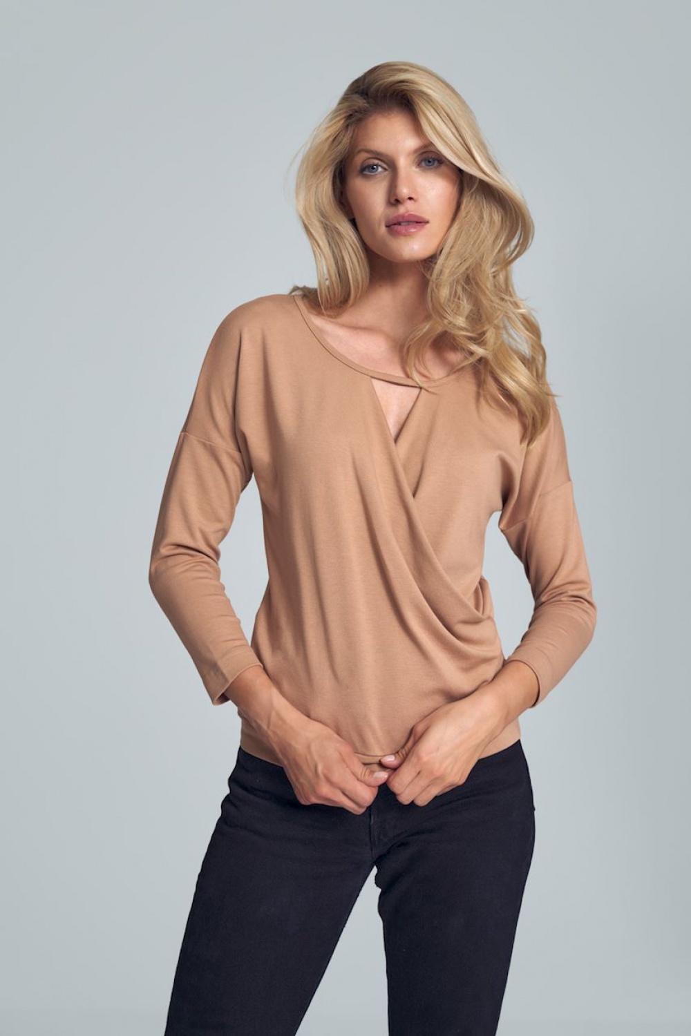 Bluzka Model M710 Beige - Figl147909 - Beżowy