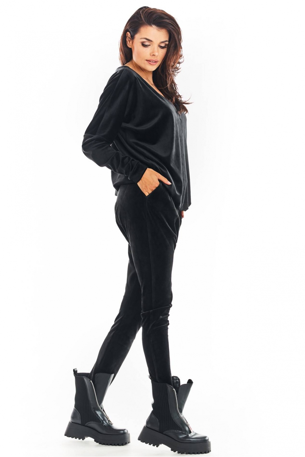 Spodnie Damskie Model A377 Black Welur - awama149776 - Czarny - obrazek 4