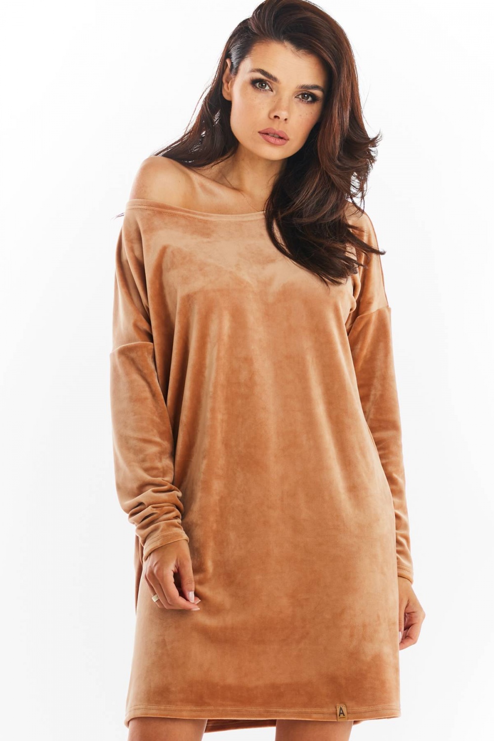 Sukienka Model A370 Beige Welur - awama149795 - Beżowy