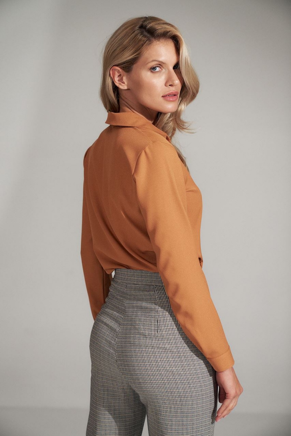 Bluzka Model M732 Brown - Figl150431 - Brązowy - obrazek 3