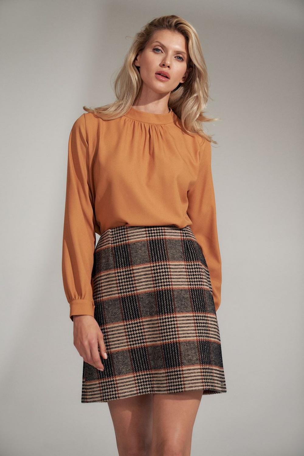 Bluzka Model M730 Brown - Figl150435 - Brązowy
