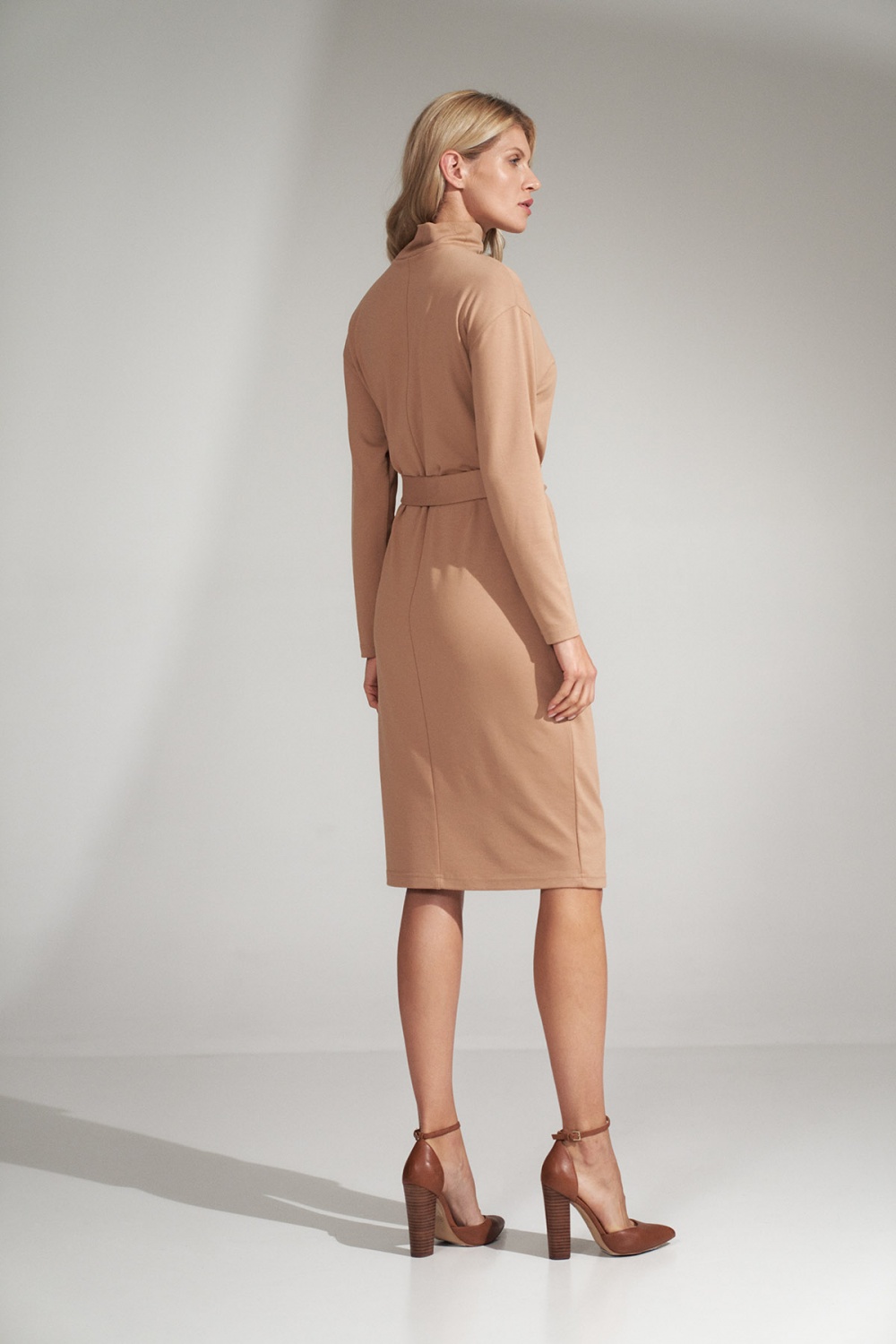 Sukienka Model M726 Beige - Figl150442 - Beżowy - obrazek 3