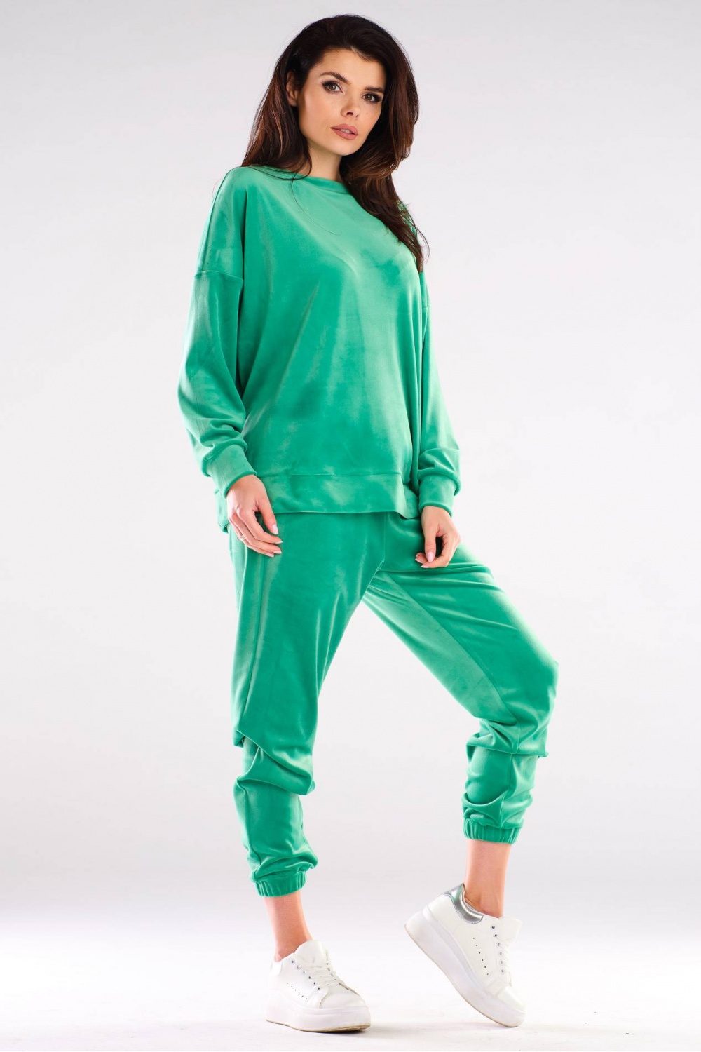 Spodnie Dresowe Model A411 Green - awama155469 - Zielony - obrazek 2