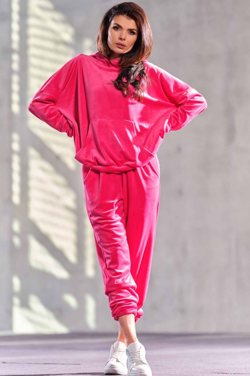 Spodnie Dresowe Model A411 Pink - awama155470 - Różowy - obrazek 4