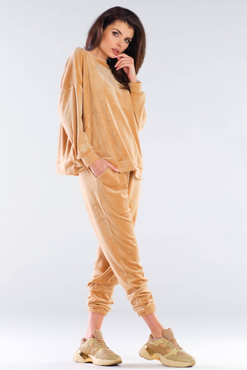 Spodnie Dresowe Model A411 Beige - awama155472 - Beżowy - obrazek 2