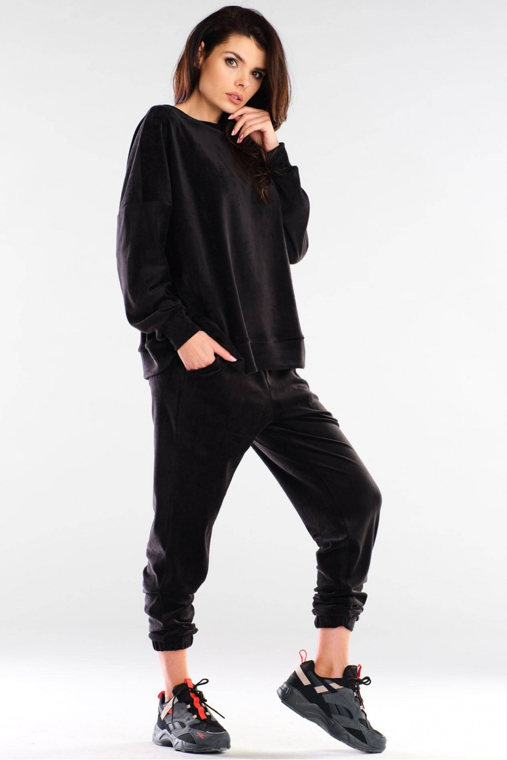 Spodnie Dresowe Model A411 Black - awama155473 - Czarny - obrazek 2