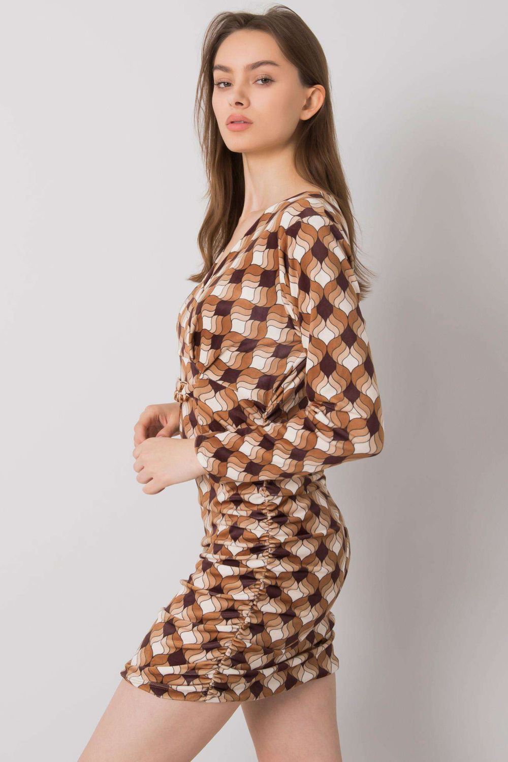 Sukienka Model DHJ-SK-12695.26P Brown - Italy Moda160392 - Brązowy - obrazek 2