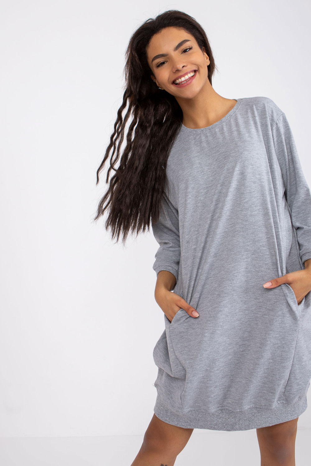 Sukienka Model RV-SK-6839.95 Grey - Relevance162961 - Szary